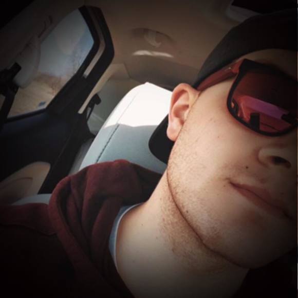 Meet your Posher, Riley - Picture 1 of 1